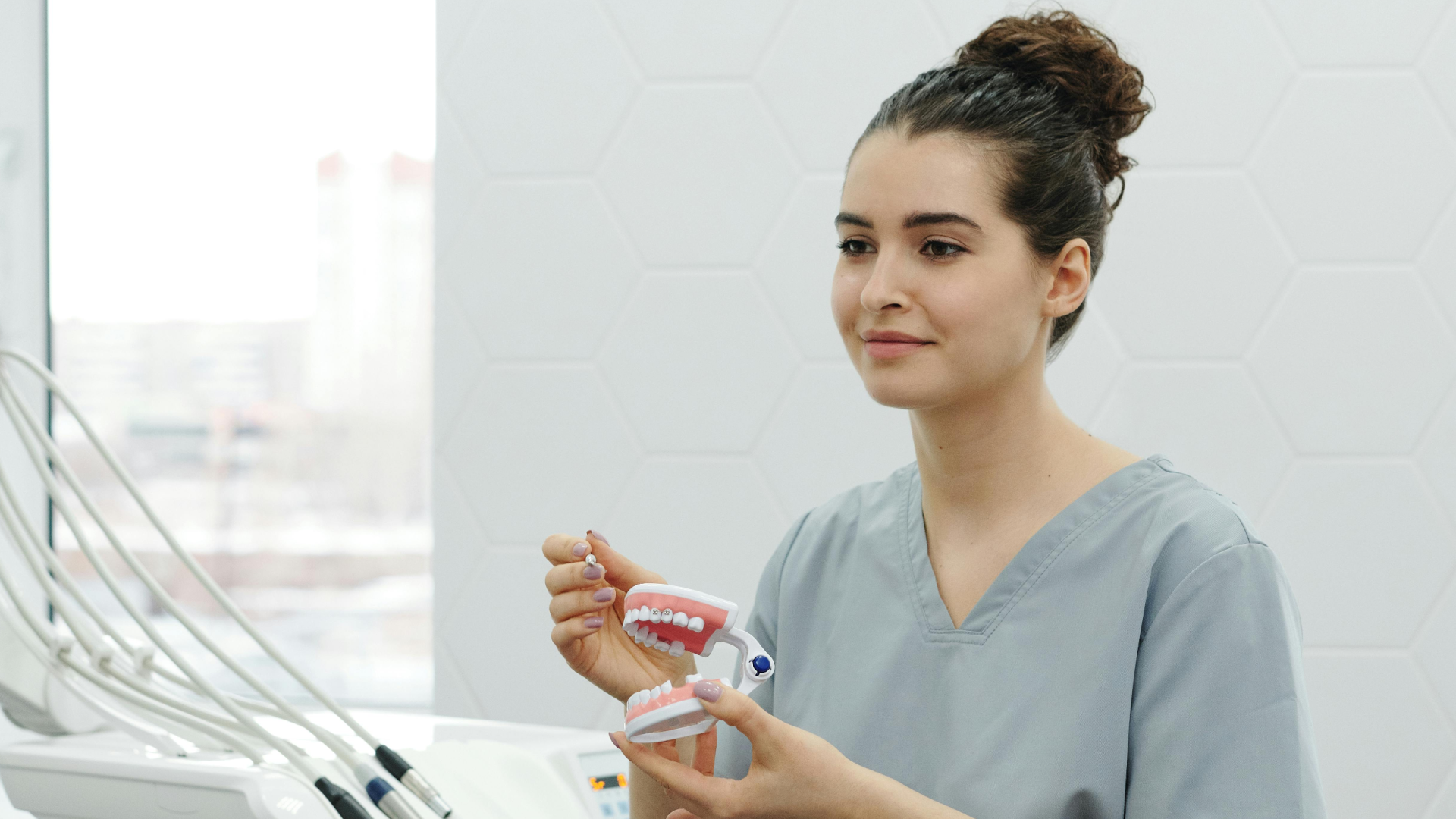 Dental Implant Care and Peri-implantitis Management: Patient Education and Treatment Protocols - Blog - Naxis